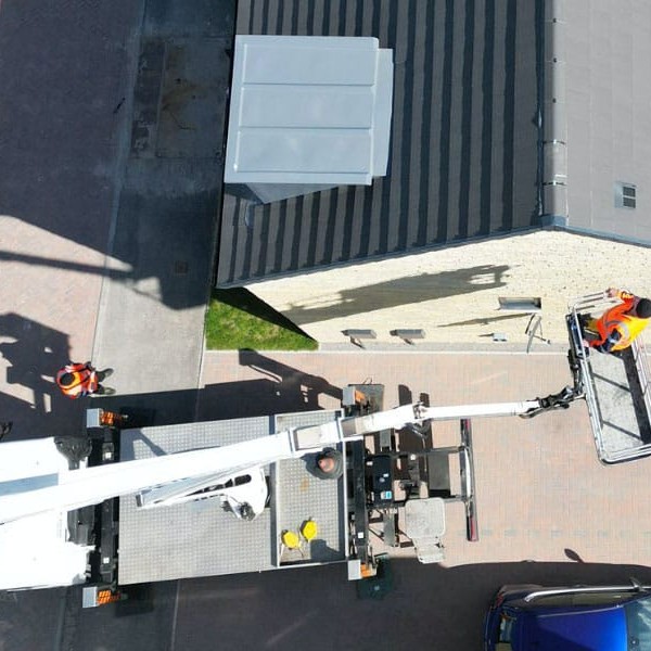 4 Roofing Jobs Where a Cherry Picker is Needed